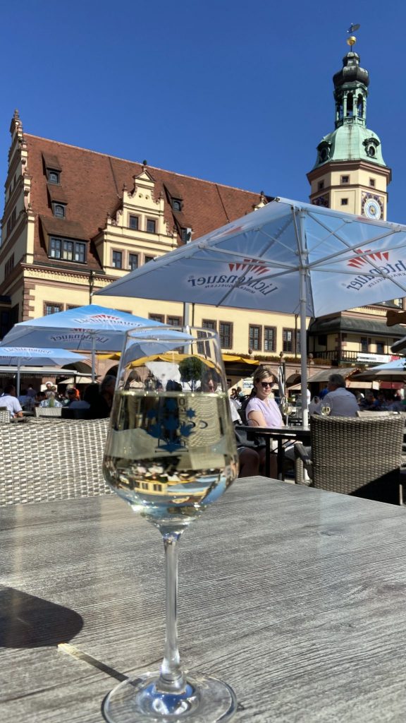 Weinfest Leipzig auf dem Markt vorm Alten Rathaus